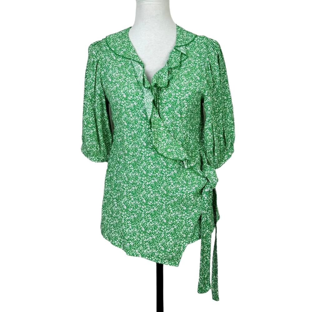Q2 Green & White Micro Floral Print Ruffle V-neck Dainty Wrap Boutique Blouse